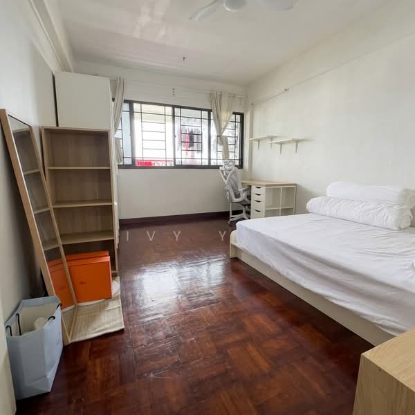 414 Pandan Gardens, 414 Pandan Gardens, 3 Bedrooms, 1,044 sqft, HDB Flat For Sale, by Ivy Yeo, 500223483 - Bedroom - PropertyGuru.com.sg