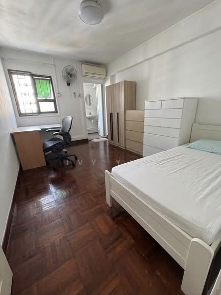 414 Pandan Gardens, 414 Pandan Gardens, 3 Bedrooms, 1,044 sqft, HDB Flat For Sale, by Ivy Yeo, 500223483 - Bedroom - PropertyGuru.com.sg