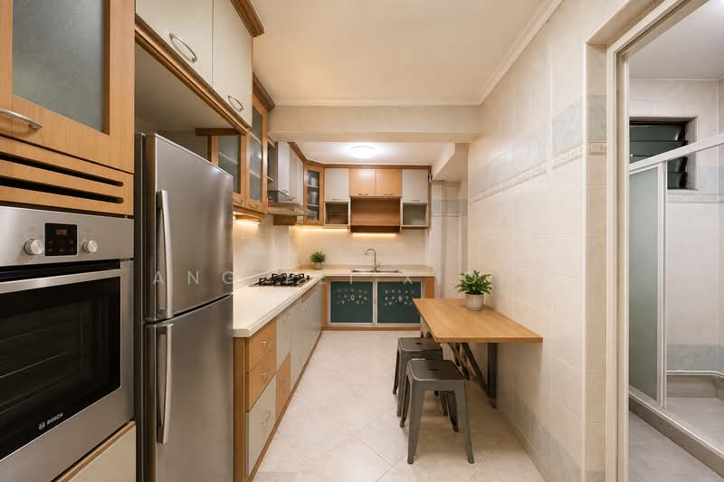 25 Telok Blangah Crescent, 25 Telok Blangah Crescent, 3 Bedrooms, 1,259 sqft, HDB Flat For Sale, by Ang Pei Xiong, 500223493 - Kitchen - PropertyGuru.com.sg