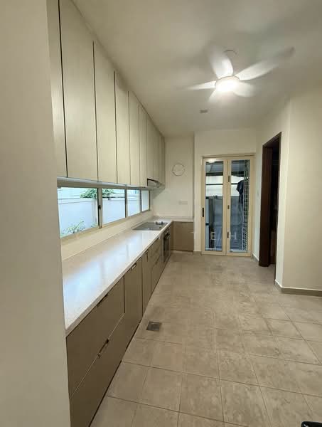 A Rare Freehold Trophy Home in Prime District 11 Novena, Jalan Merlimau, 6 Bedrooms, 5,315 sqft, Semi-Detached House For Sale, by Casey Teh, 500223519 - Kitchen - PropertyGuru.com.sg