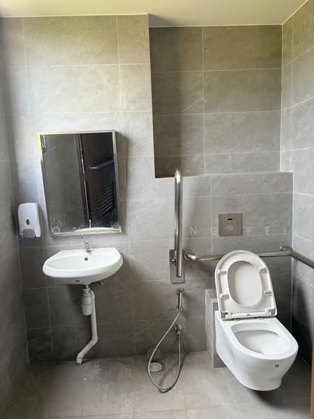 Stellar @ Tampines, 12 Tampines North Drive 4, 1,344 sqft, Factory / Workshop (B2) For Rent, by Liong Phang Fei, 500223531 - Bathroom - CommercialGuru.com.sg