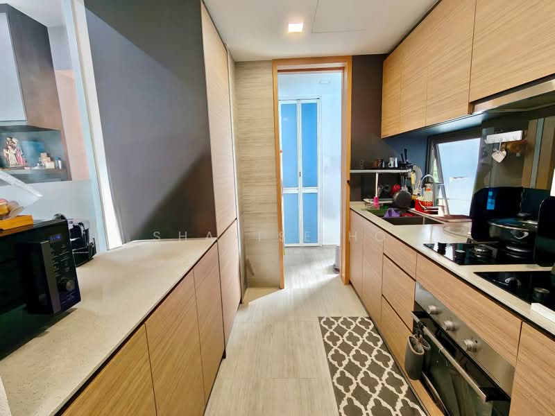 Midwood, 10 Hillview Rise, 4 Bedrooms, 1,249 sqft, Condominium For Sale, by Shanise Ho, 500223538 - Kitchen - PropertyGuru.com.sg