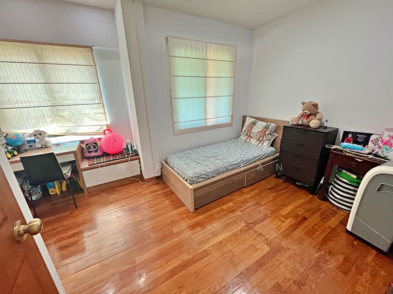 Hillbrooks, 92 Hillview Avenue, 3 Bedrooms, 1,076 sqft, Condominium For Sale, by Charles Tan, 500223541 - Bedroom - PropertyGuru.com.sg