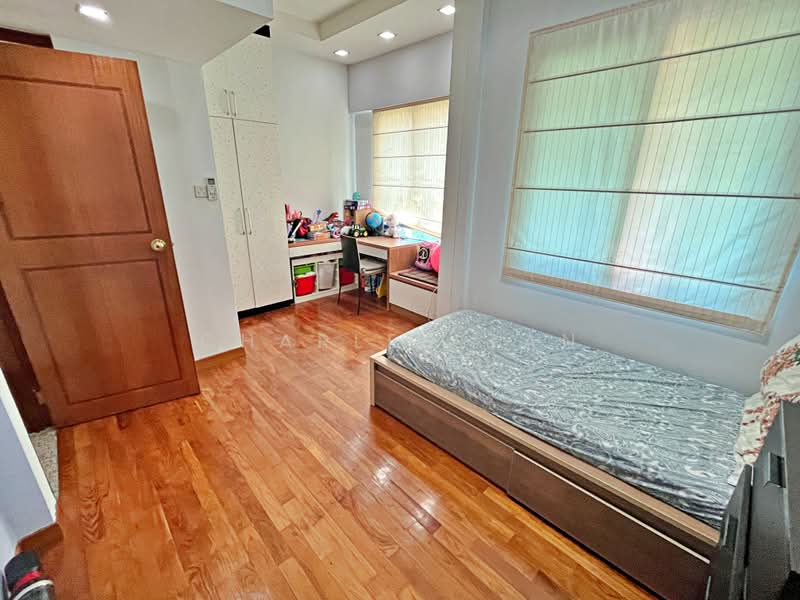 Hillbrooks, 92 Hillview Avenue, 3 Bedrooms, 1,076 sqft, Condominium For Sale, by Charles Tan, 500223541 - Bedroom - PropertyGuru.com.sg