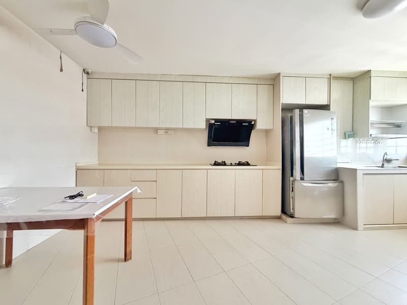 637 Ang Mo Kio Avenue 6, 637 Ang Mo Kio Avenue 6, 3 Bedrooms, 990 sqft, HDB Flat For Sale, by Liew Derrick, 500223560 - PropertyGuru.com.sg