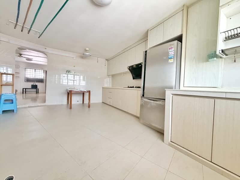 637 Ang Mo Kio Avenue 6, 637 Ang Mo Kio Avenue 6, 3 Bedrooms, 990 sqft, HDB Flat For Sale, by Liew Derrick, 500223560 - Kitchen - PropertyGuru.com.sg