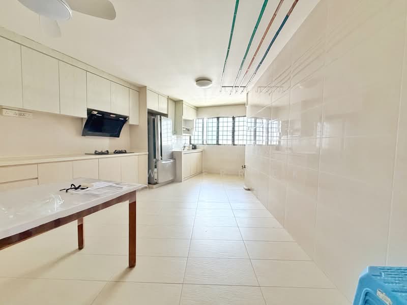 637 Ang Mo Kio Avenue 6, 637 Ang Mo Kio Avenue 6, 3 Bedrooms, 990 sqft, HDB Flat For Sale, by Liew Derrick, 500223560 - Kitchen - PropertyGuru.com.sg