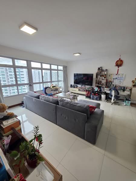469A Sengkang West Way, 469A Sengkang West Way, 3 Bedrooms, 1,216 sqft, HDB Flat For Sale, by Karen Tai, 500223566 - Living Room - PropertyGuru.com.sg