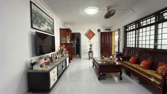 For Sale - 407 Sembawang Drive