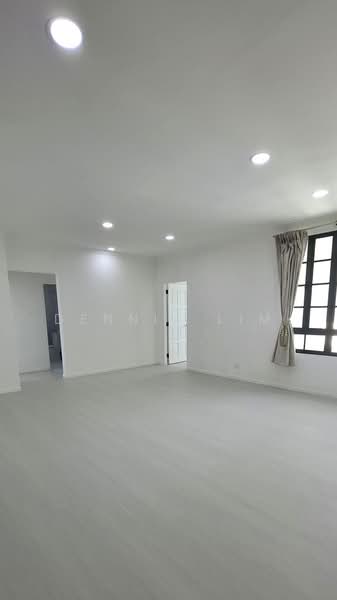 Sallim Lodge, 20 Sallim Road, 3 Bedrooms, 1,206 sqft, Apartment For Sale, by Dennis Lim, 500223575 - Living Room - PropertyGuru.com.sg