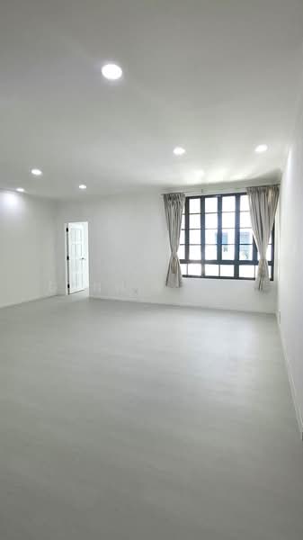 Sallim Lodge, 20 Sallim Road, 3 Bedrooms, 1,206 sqft, Apartment For Sale, by Dennis Lim, 500223575 - Living Room - PropertyGuru.com.sg