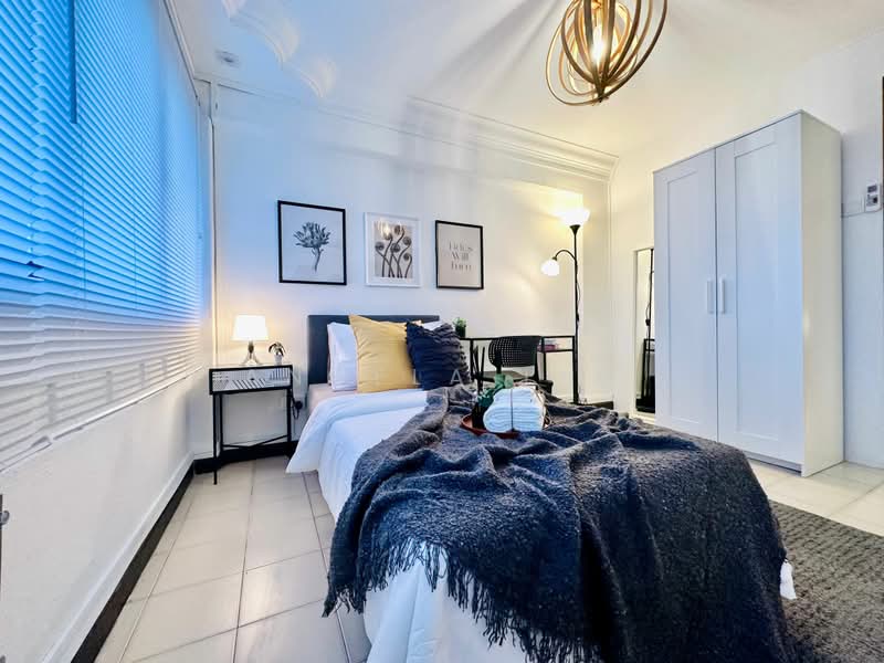 Textile Centre, 200 Jalan Sultan, Room Rental, 150 sqft, Apartment For Rent, by Angela Lim, 500223578 - Bedroom - PropertyGuru.com.sg