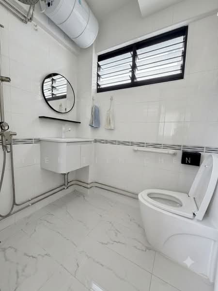 109 Bukit Purmei Road, 109 Bukit Purmei Road, 3 Bedrooms, 1,119 sqft, HDB Flat For Sale, by Tien Tien Chen, 500223587 - Bathroom - PropertyGuru.com.sg