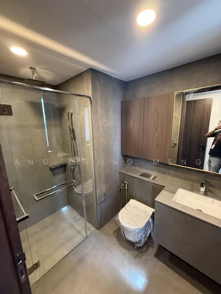Midtown Modern, 16 Tan Quee Lan Street, 3 Bedrooms, 904 sqft, Condominium For Rent, by Ang Chong Meng, 500223595 - Bathroom - PropertyGuru.com.sg