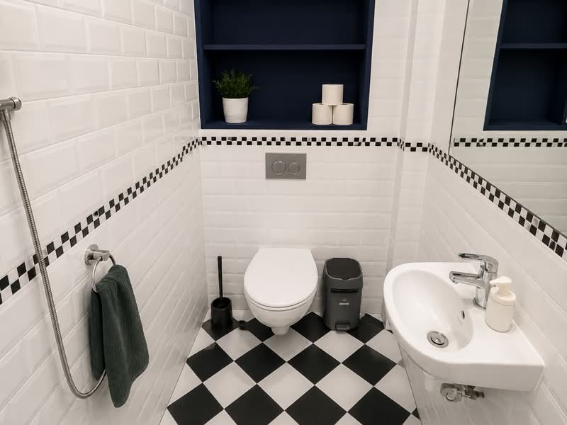 Super Rare Garden Retreat Home, Victoria Park, 2 Bedrooms, 2,000 sqft, Semi-Detached House For Rent, by Darren Teo, 500223598 - Bathroom - PropertyGuru.com.sg