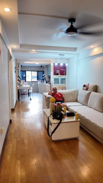 84 Bedok North Street 4, 84 Bedok North Street 4, Room Rental, 200 sqft, HDB Flat For Rent, by Fendy Lee, 500223601 - Living Room - PropertyGuru.com.sg