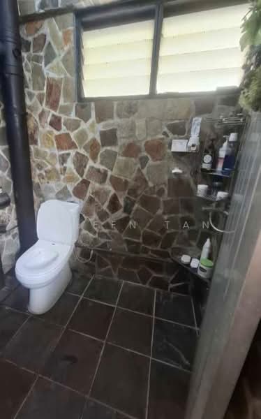 203 Yishun Street 21, 203 Yishun Street 21, Room Rental, 150 sqft, HDB Flat For Rent, by Eileen Tan, 500223605 - Bathroom - PropertyGuru.com.sg