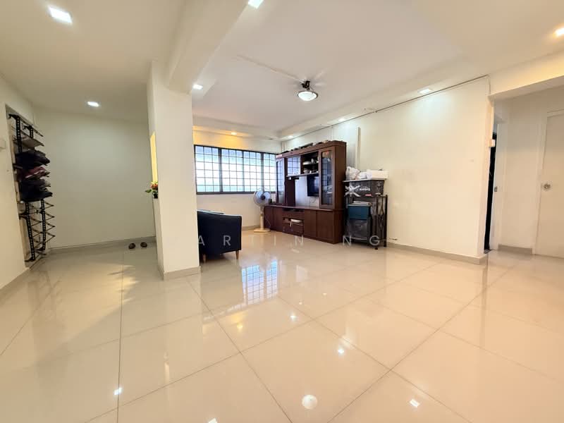31 Teban Gardens Road, 31 Teban Gardens Road, 3 Bedrooms, 1,066 sqft, HDB Flat For Sale, by Martin Ng, 500223607 - Living Room - PropertyGuru.com.sg