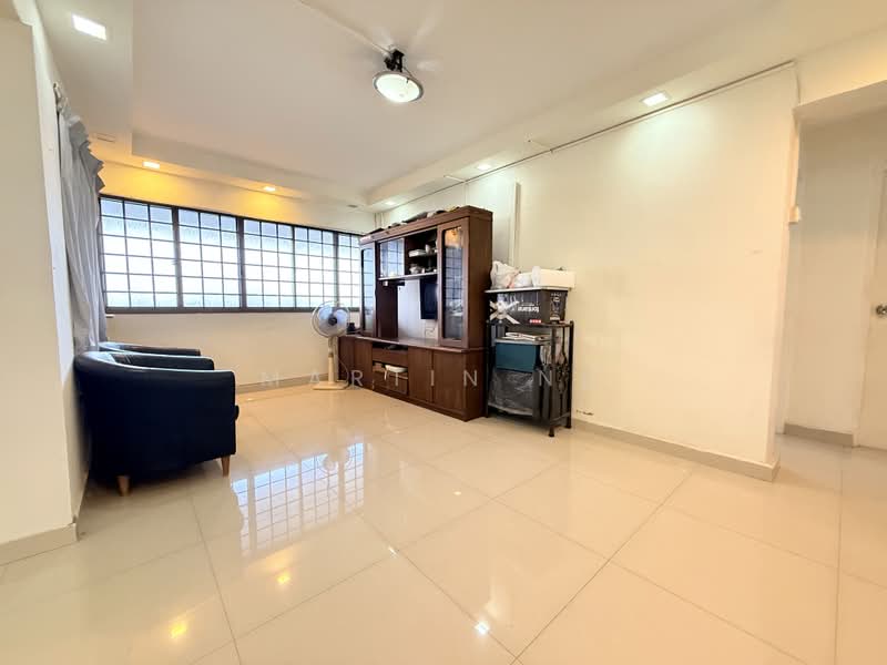 31 Teban Gardens Road, 31 Teban Gardens Road, 3 Bedrooms, 1,066 sqft, HDB Flat For Sale, by Martin Ng, 500223607 - Living Room - PropertyGuru.com.sg