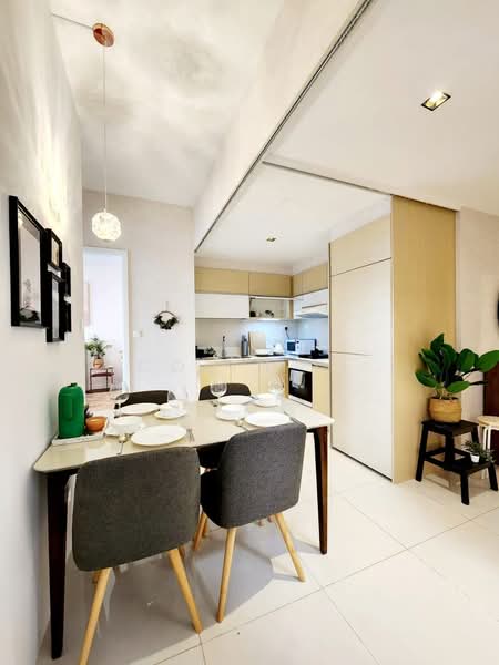 The Sail @ Marina Bay, 2 Marina Boulevard, Boat Quay / Raffles Place / Marina, 2 Bedrooms, 883 sqft, Condominium For Sale, by Colin Li, 500223619 - Kitchen - PropertyGuru.com.sg