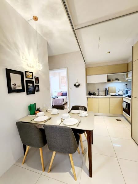 The Sail @ Marina Bay, 2 Marina Boulevard, Boat Quay / Raffles Place / Marina, 2 Bedrooms, 883 sqft, Condominium For Sale, by Colin Li, 500223619 - Kitchen - PropertyGuru.com.sg