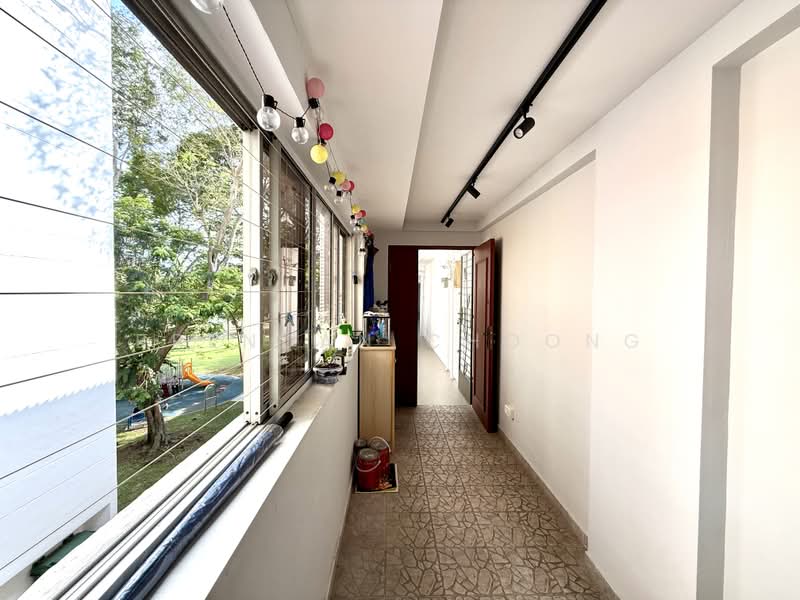 129 Geylang East Avenue 2, 129 Geylang East Avenue 2, 3 Bedrooms, 1,432 sqft, HDB Flat For Rent, by Brendan Choong, 500223637 - Corridor - PropertyGuru.com.sg
