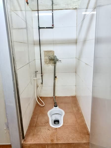 40 Pax Dormitory at Tuas Walk Vicinity, , 2,000 sqft, Dormitory For Rent, by Rina Royale Tan, 500223648 - Bathroom - CommercialGuru.com.sg