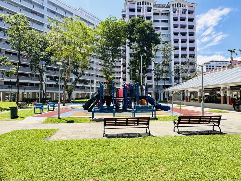 724 Woodlands Avenue 6, 724 Woodlands Avenue 6, 4 Bedrooms, 1,335 sqft, HDB Flat For Sale, by Sandy Lim 林莎莎, 500223649 - Playgroud - PropertyGuru.com.sg