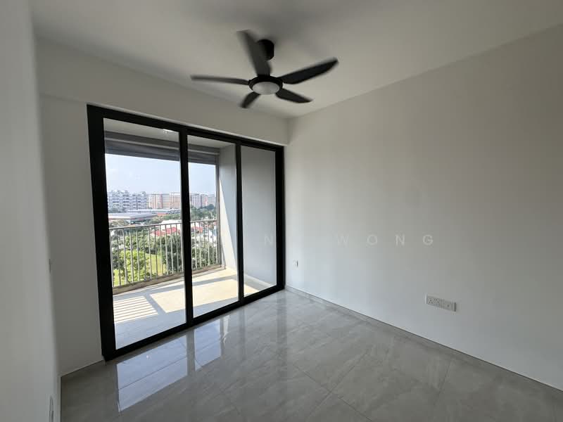 The Florence Residences, 99 Hougang Avenue 2, Hougang / Punggol / Sengkang, 1 Bedroom, 484 sqft, Condominium For Sale, by Charline Wong, 500223652 - Balcony - PropertyGuru.com.sg