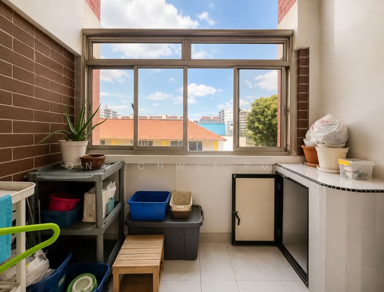 446 Hougang Avenue 8, 446 Hougang Avenue 8, 4 Bedrooms, 1,572 sqft, HDB Flat For Sale, by Ong Chwee Puan, 500223658 - Balcony - PropertyGuru.com.sg