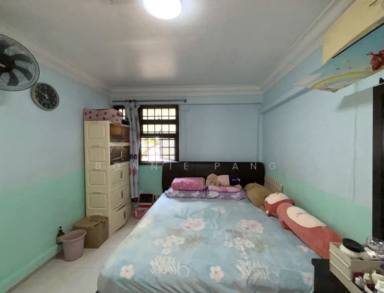 26 Toa Payoh East, 26 Toa Payoh East, 2 Bedrooms, 721 sqft, HDB Flat For Sale, by Bonnie Pang, 500223660 - Bedroom 2 (Master) - PropertyGuru.com.sg