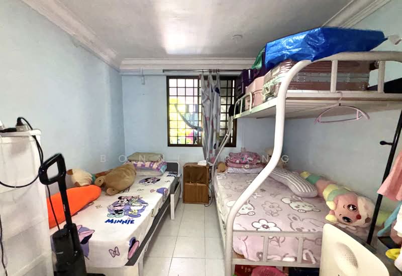 26 Toa Payoh East, 26 Toa Payoh East, 2 Bedrooms, 721 sqft, HDB Flat For Sale, by Bonnie Pang, 500223660 - Bedroom 1 - PropertyGuru.com.sg