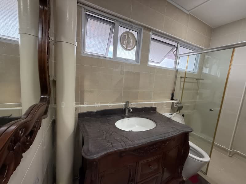 535 Serangoon North Avenue 4, 535 Serangoon North Avenue 4, 4 Bedrooms, 1,603 sqft, HDB Flat For Sale, by Desmond Lee, 500223663 - Bathroom - PropertyGuru.com.sg