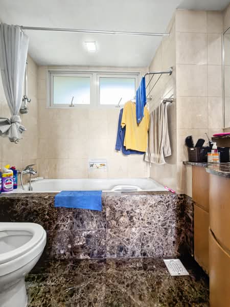 The Gardens at Bishan, 3 Sin Min Walk, 3 Bedrooms, 1,227 sqft, Condominium For Sale, by Joshua Soh, 500223667 - Master Bathroom - PropertyGuru.com.sg