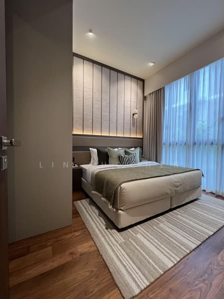 Parksuites, 18 Holland Grove Road, 2 Bedrooms, 786 sqft, Condominium For Sale, by Lin LuoChen, 500223676 - Bedroom - PropertyGuru.com.sg