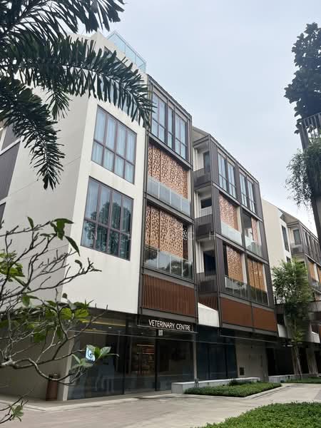 Parksuites, 18 Holland Grove Road, 2 Bedrooms, 786 sqft, Condominium For Sale, by Lin LuoChen, 500223676 - Exterior - PropertyGuru.com.sg
