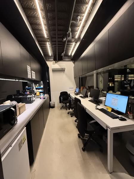 CT Hub 2, 114 Lavender Street, 1,787 sqft, Light Industrial (B1) For Rent, by Doreen Yeo, 500223678 - Study - CommercialGuru.com.sg