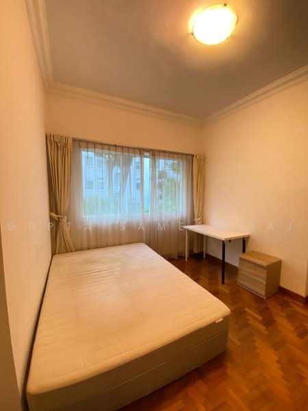 Royal Palm Mansions, 330 Pasir Panjang Road, 3 Bedrooms, 1,238 sqft, Condominium For Rent, by Gupta Sameer Raj, 500223681 - Bedroom - PropertyGuru.com.sg