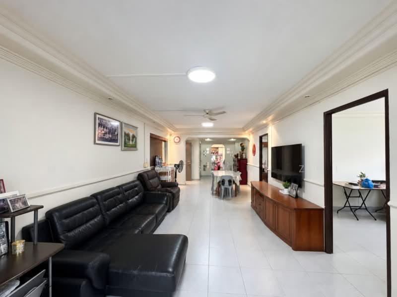 250 Choa Chu Kang Avenue 2, 250 Choa Chu Kang Avenue 2, 4 Bedrooms, 1,356 sqft, HDB Flat For Sale, by Mario Ong Jun Zhi, 500223691 - Living Room - PropertyGuru.com.sg