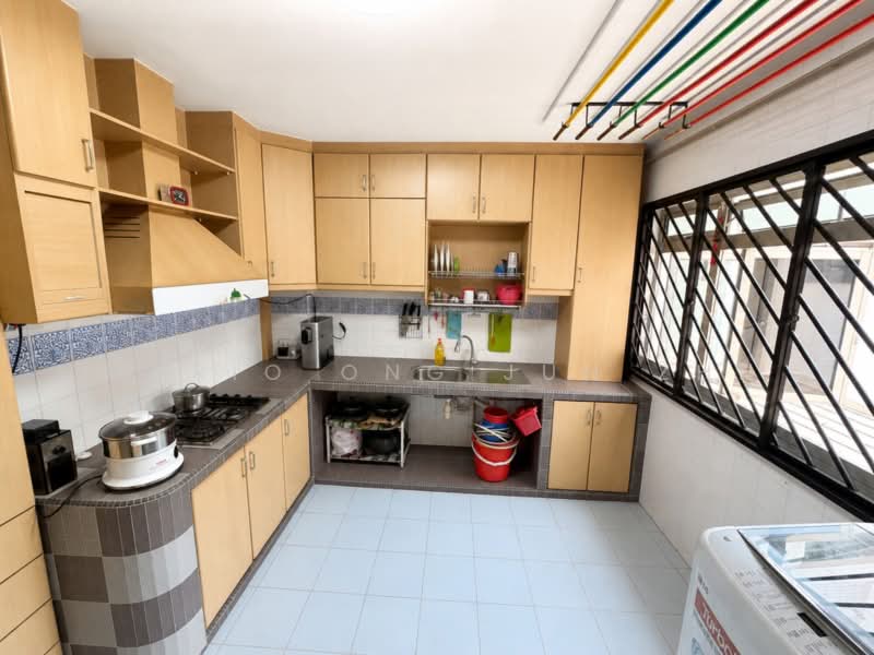 250 Choa Chu Kang Avenue 2, 250 Choa Chu Kang Avenue 2, 4 Bedrooms, 1,356 sqft, HDB Flat For Sale, by Mario Ong Jun Zhi, 500223691 - Kitchen - PropertyGuru.com.sg