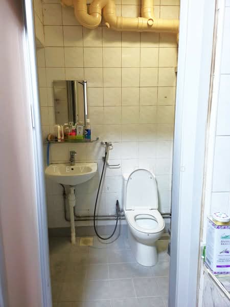 629 Woodlands Ring Road, 629 Woodlands Ring Road, Room Rental, 120 sqft, HDB Flat For Rent, by Steven Choo, 500223694 - Bathroom - PropertyGuru.com.sg