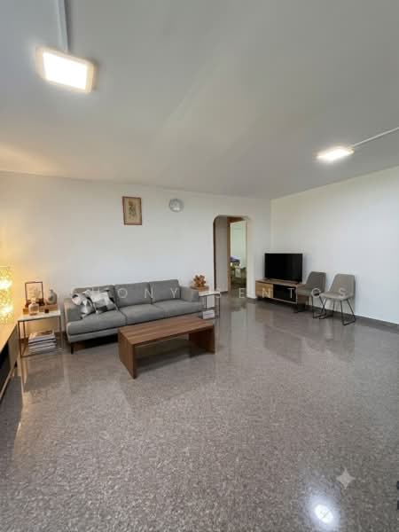 135 Potong Pasir Avenue 3, 135 Potong Pasir Avenue 3, 3 Bedrooms, 1,108 sqft, HDB Flat For Sale, by Anthony Sentosa, 500223701 - Living Room - PropertyGuru.com.sg