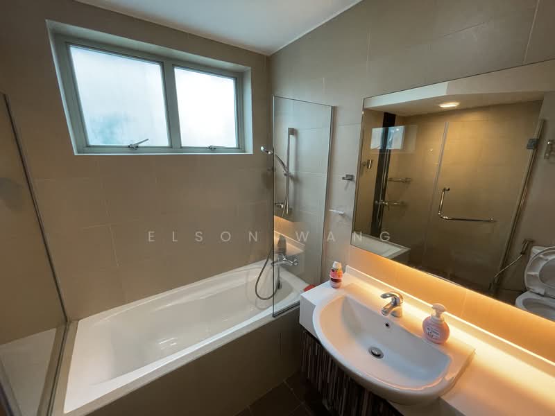 Guilin View, 24 Bukit Batok Street 52, 4 Bedrooms, 1,528 sqft, Condominium For Sale, by Elson Wang, 500223707 - Bathroom - PropertyGuru.com.sg