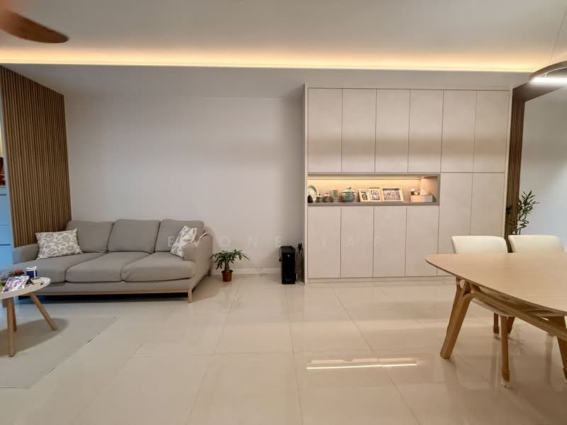 Treasure at Tampines, 25 Tampines Lane, 4 Bedrooms, 1,238 sqft, Condominium For Sale, by Evone Yap, 500223709 - Living Room - PropertyGuru.com.sg