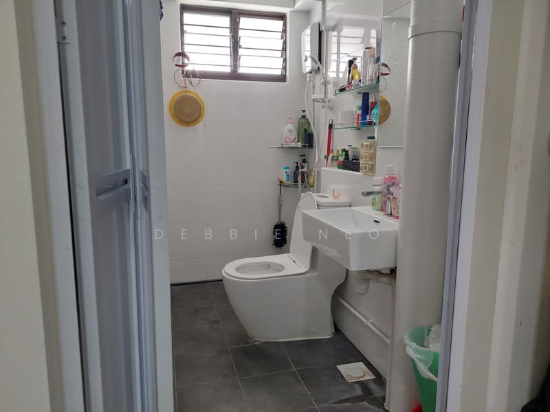 548 Hougang Street 51, 548 Hougang Street 51, Room Rental, 150 sqft, HDB Flat For Rent, by Debbie Neo, 500223723 - Bathroom - PropertyGuru.com.sg