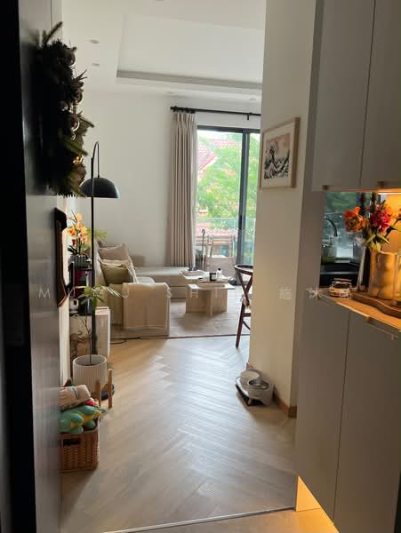 91 Marshall, 91 Marshall Road, 2 Bedrooms, 581 sqft, Condominium For Sale, by Mumu Shih 施沐融, 500223725 - Living Room - PropertyGuru.com.sg