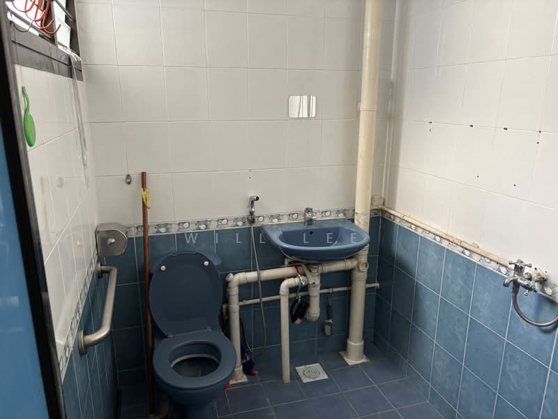 610 Clementi West Street 1, 610 Clementi West Street 1, 2 Bedrooms, 797 sqft, HDB Flat For Sale, by Will Lee, 500223741 - Bathroom - PropertyGuru.com.sg