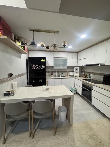 Palm Gardens, 3 Hong San Walk, 3 Bedrooms, 1,206 sqft, Condominium For Sale, by Nancy Tan, 500223748 - Kitchen - PropertyGuru.com.sg