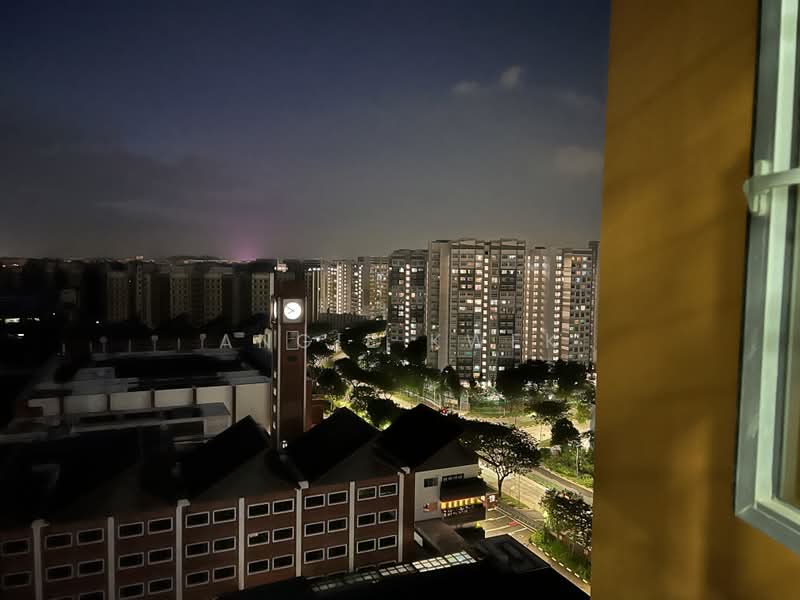 445A Bukit Batok West Avenue 8, 445A Bukit Batok West Avenue 8, Room Rental, 110 sqft, HDB Flat For Rent, by Angie Kwek, 500223762 - Unblock Night View - PropertyGuru.com.sg