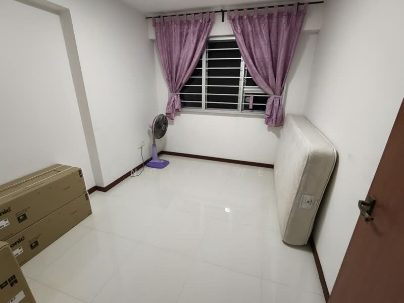445A Bukit Batok West Avenue 8, 445A Bukit Batok West Avenue 8, Room Rental, 110 sqft, HDB Flat For Rent, by Angie Kwek, 500223762 - Common Bedroom - PropertyGuru.com.sg